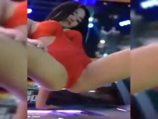 Thai forheksende forførende danse og boob risting compilations | xhamster